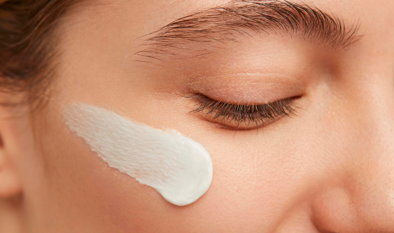 Menyesuaikan Rutinitas Perawatan Kulit agar Tetap Sehat di Setiap Musim